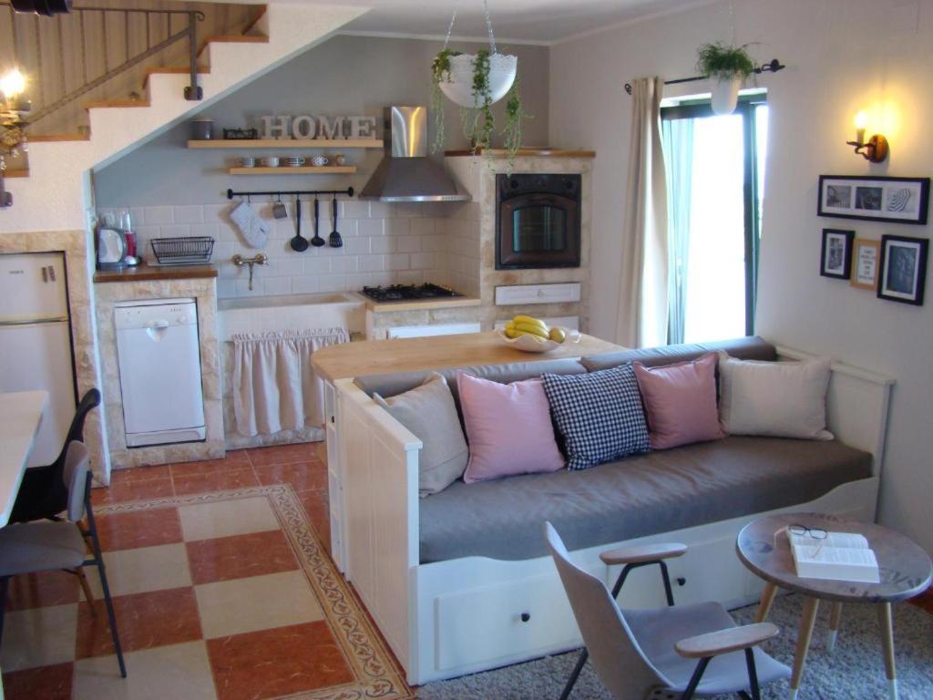 פודגורה Holliday Home Alida With Jacuzzi מראה חיצוני תמונה