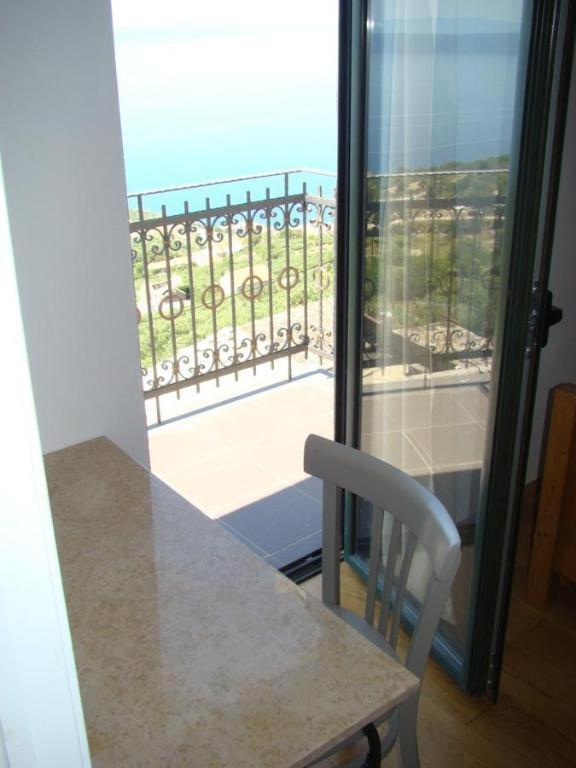 פודגורה Holliday Home Alida With Jacuzzi מראה חיצוני תמונה